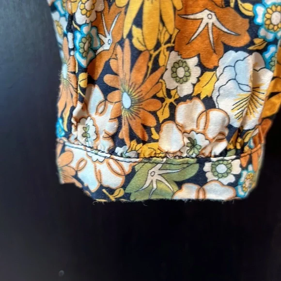 Zara size 10 blouse. Worn once for pictures. - Picture 4 of 7